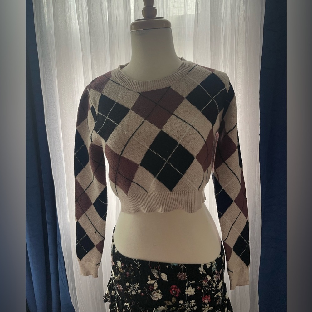 Robertson Rodeo crop top gorgeous sweater size M/L